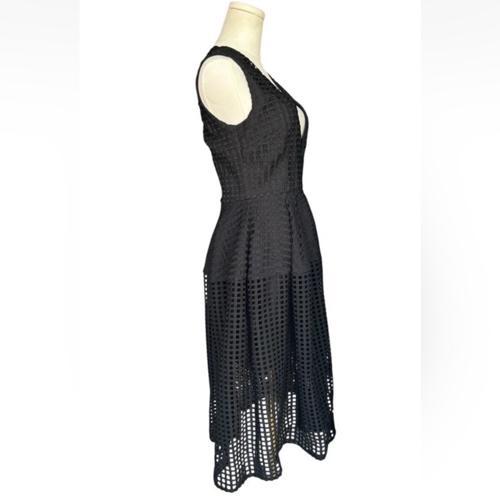 Nicholas Black Grid Lace Deep V Ball Midi Dress Size US 4 - Picture 8 of 13